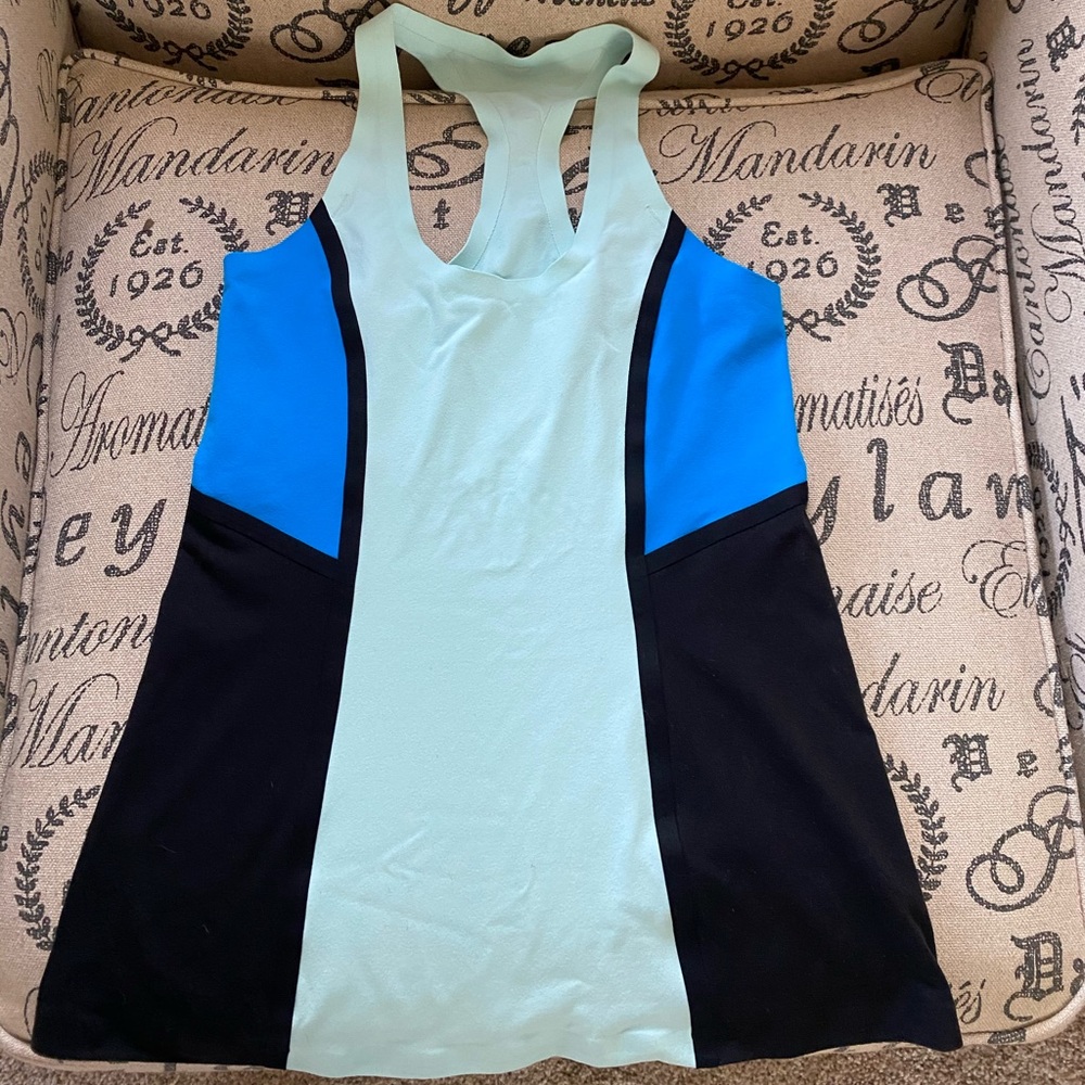 **🔥LULULEMON** Gorgeous top, Size S